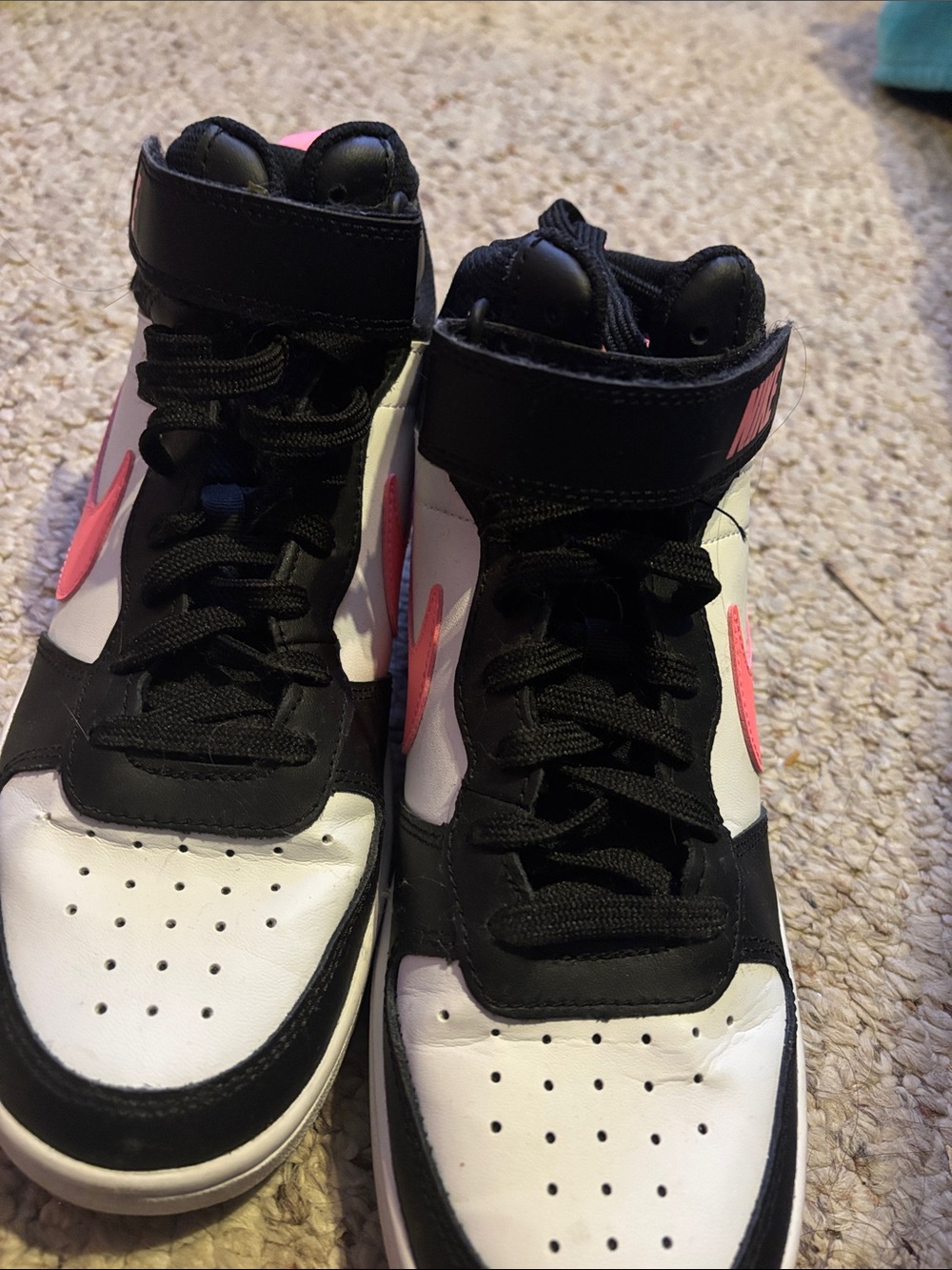 Nike Kids High-Top Sneakers in Black, White & Pink